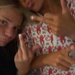 Meet your Posher, Mara